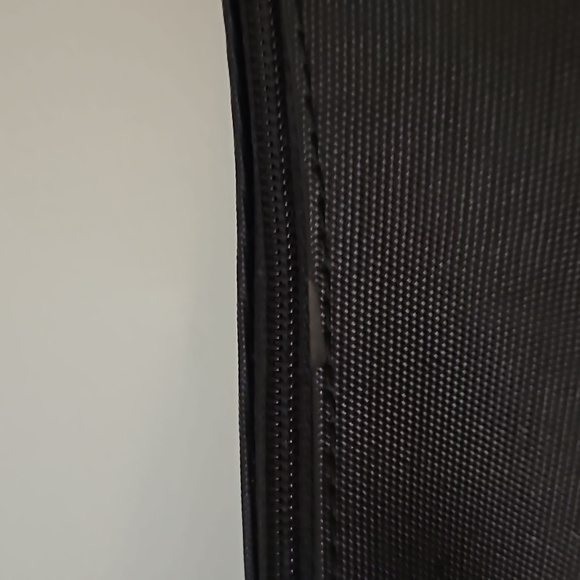 TOMMY HILFIGER Black Vinyl Shoulder Bag - Picture 6 of 10